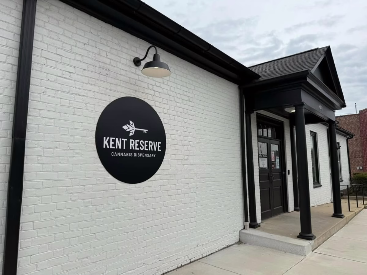 First Maryland lottery social equity cannabis dispensary licensee opens